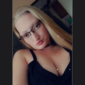 Meet your Posher, Talya